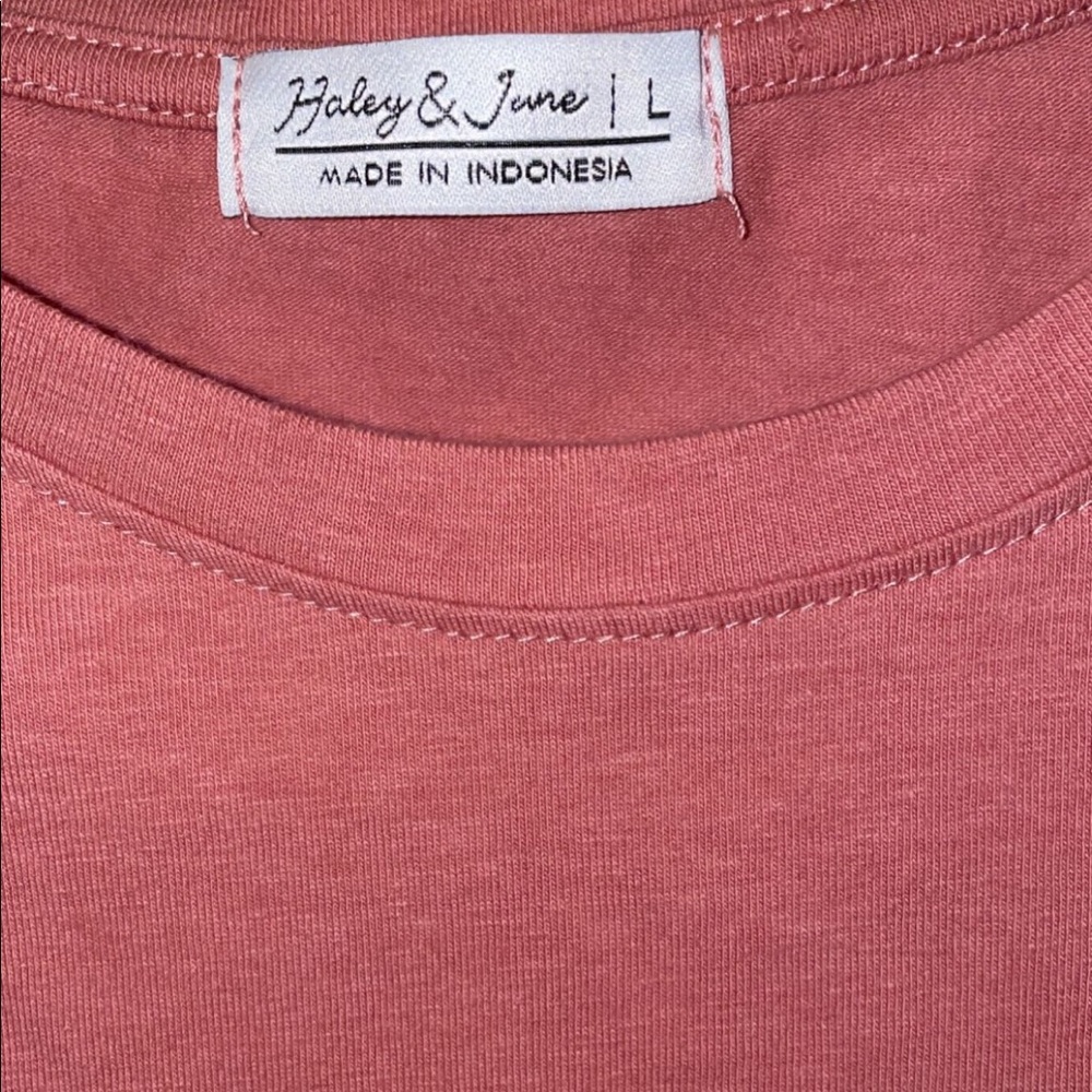 Shirt - Picture 3 of 3